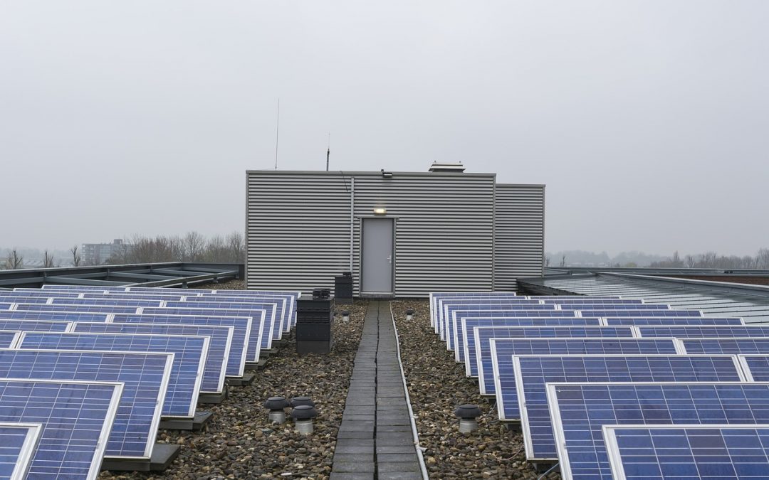 Graphene-Coated Solar Panels Convert Rain Into Energy